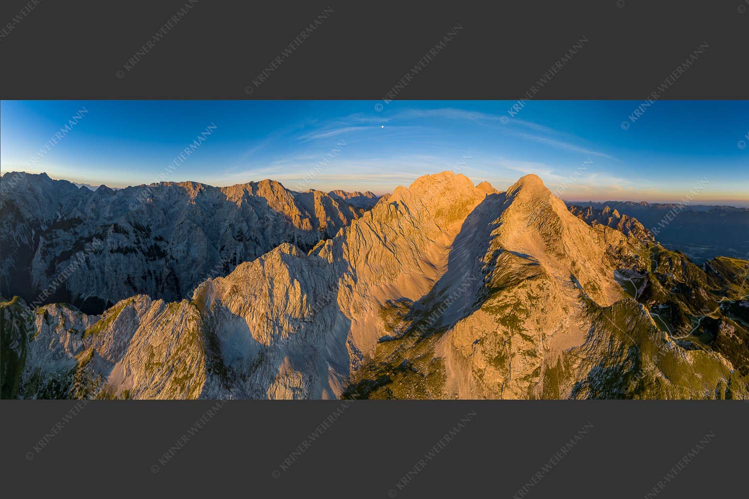 Blick ins Grieskar, Hohen Blassen und Alpspitze im Wettertsteingebirge - Gaifgrat 2,5:1 -- Hohen Blassen und Alpspitze - mehr Infos bei www.Kriner-Weiermann.de