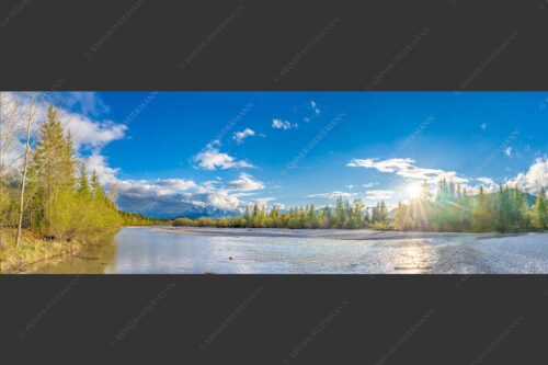 Blick über Isar zum Wetterstein und den Arnspitzen bei Sonnenuntergang - Heimliches Wahrzeichen II 3:1  -- Isar bei Wallgau mit Arnspitzen - mehr Infos bei www.Kriner-Weiermann.de