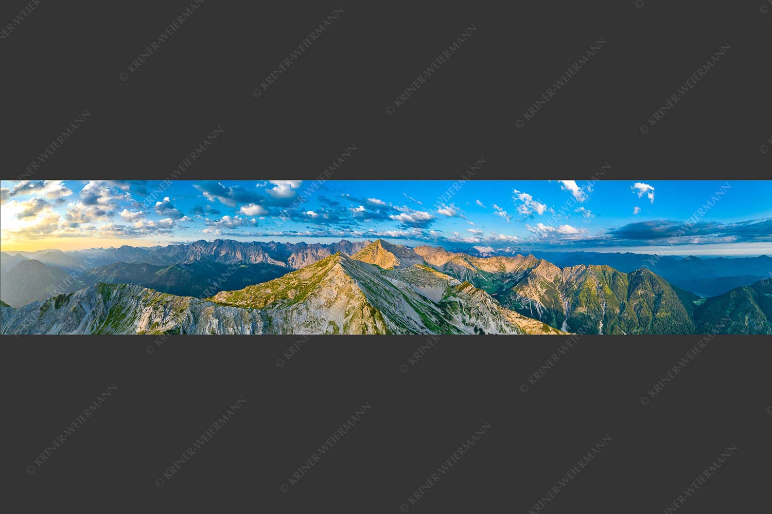 Blick über Krapfenkarspitze zur Soiernspitze im Soierngebirge - Hinterm Krapfenkar 5:1  -- Soiernspitze und Karwendel - mehr Infos bei www.Kriner-Weiermann.de