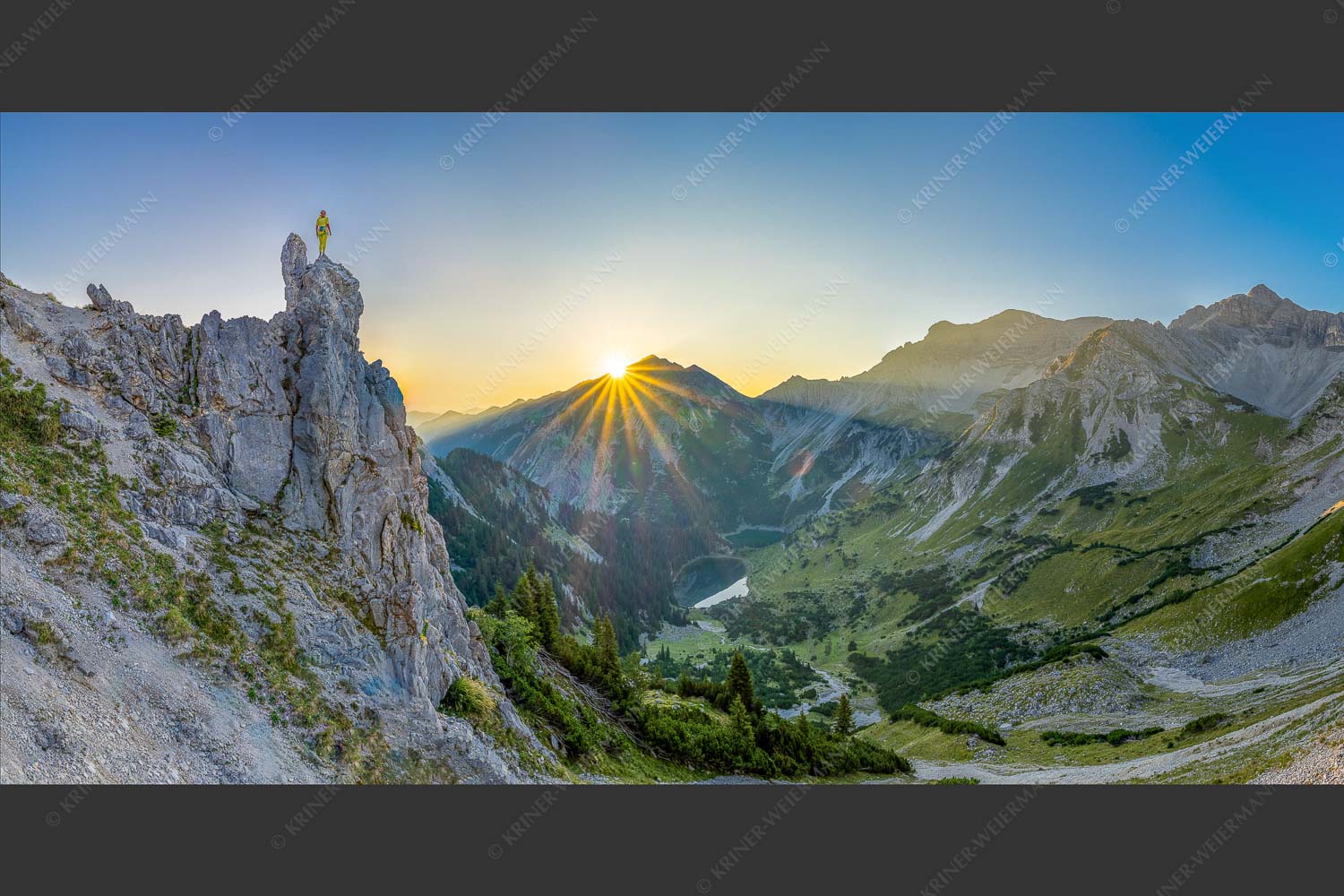 Spitzenerlebnis beim Sonnenaufgang im Soierngebirge - Ich sehe was du nicht siehst 2:1  -- Klettern im Karwendel - mehr Infos bei www.Kriner-Weiermann.de
