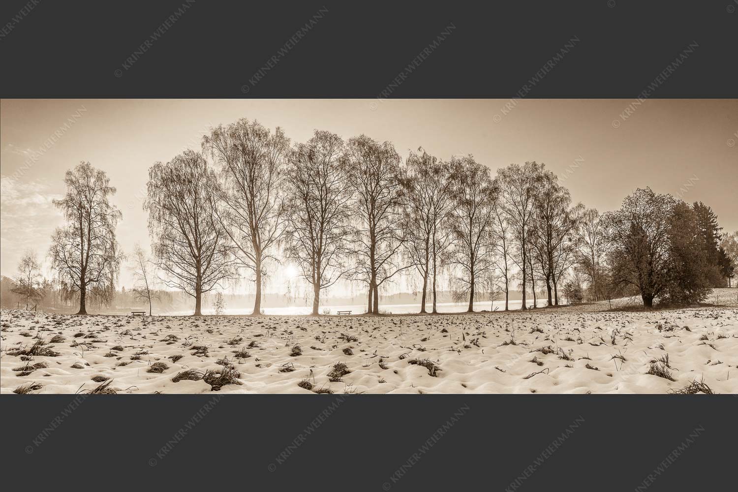 Blick über den Staffelsee in Uffing in den Sonnenaufgang - In der Früh 2,5:1 sepia -- Uffing am Staffelsee - mehr Infos bei www.Kriner-Weiermann.de