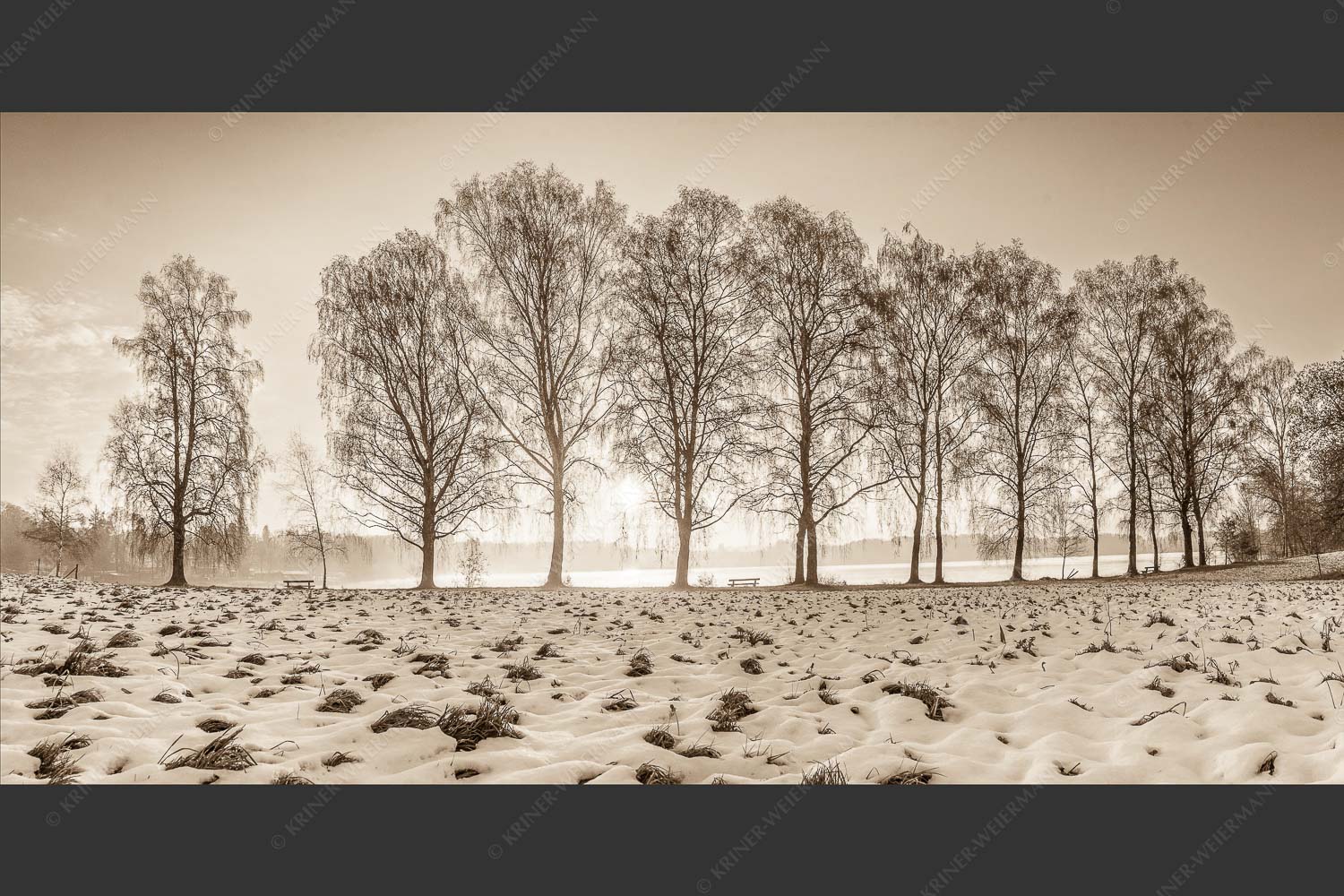 Blick über den Staffelsee in Uffing in den Sonnenaufgang - In der Früh 2:1 sepia -- Uffing am Staffelsee - mehr Infos bei www.Kriner-Weiermann.de