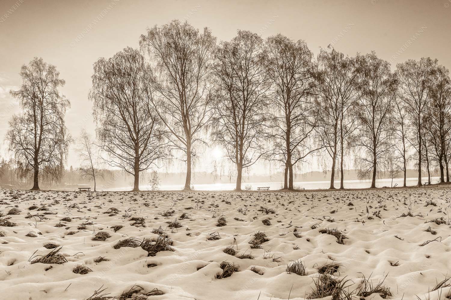 Blick über den Staffelsee in Uffing in den Sonnenaufgang - In der Früh 3:2 sepia -- Uffing am Staffelsee - mehr Infos bei www.Kriner-Weiermann.de