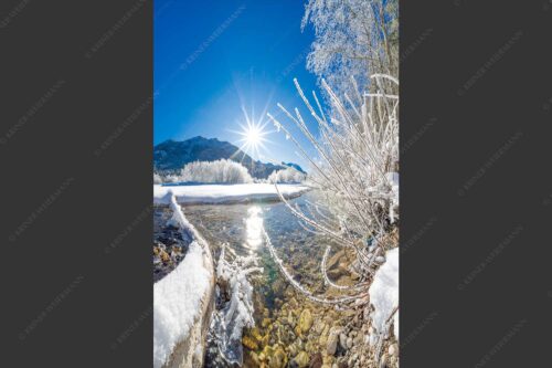 Blick über die winterliche Isar zum Soiern- und Karwendelgebirge - Isarstern 2:3  -- Isar bei Krün mit Karwendel - mehr Infos bei www.Kriner-Weiermann.de