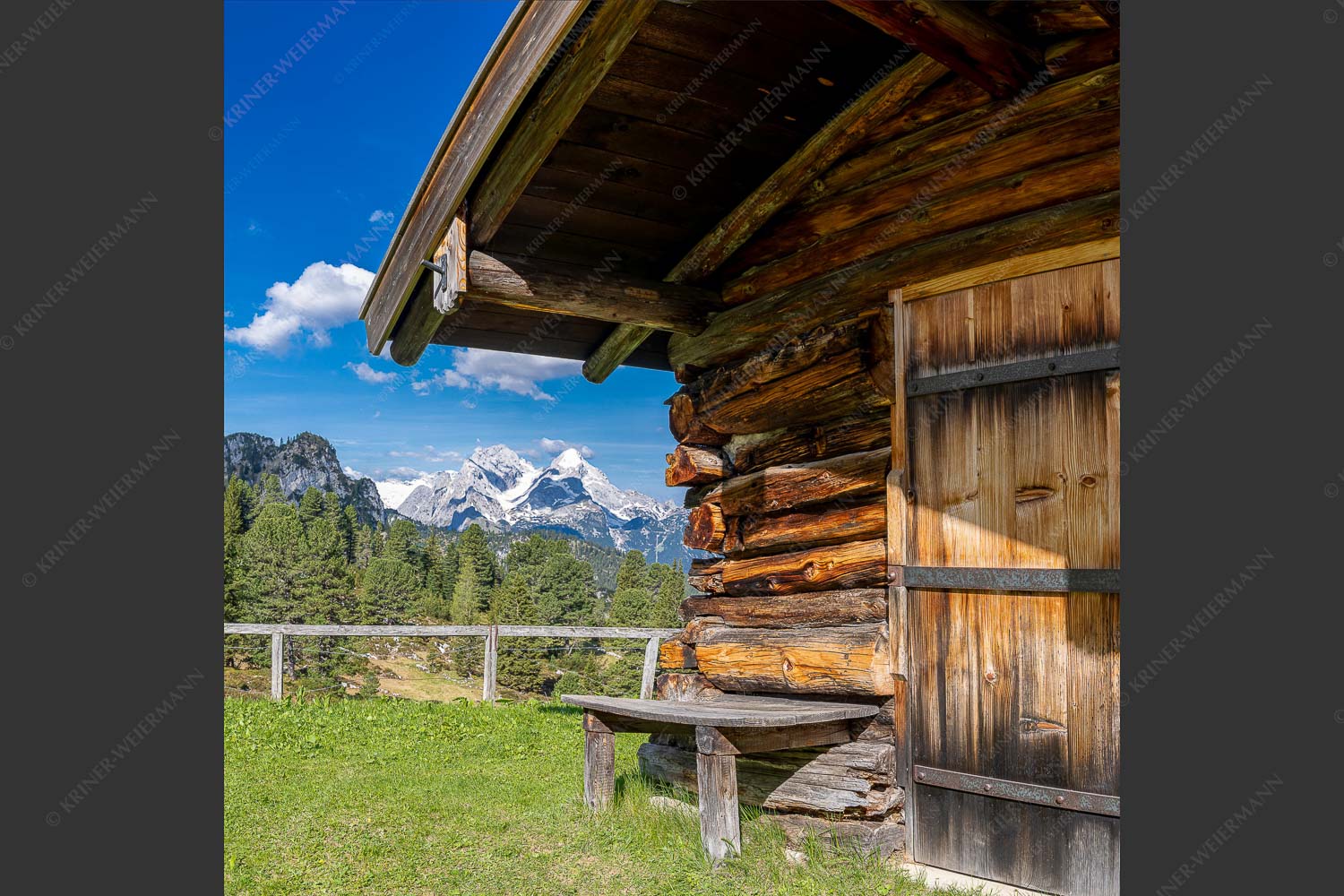 Vom Schachen bis zum Gamsanger gibt es auf der Wetterstein-Nordseite einiges zu entdecken - Kämialm 1:1  -- Almhütte im Wettersteingebirge - mehr Infos bei www.Kriner-Weiermann.de