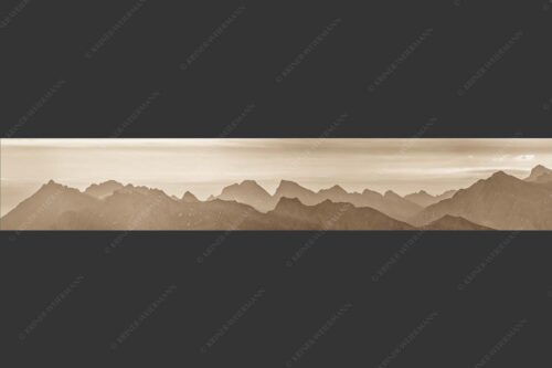 Blick auf das westliche Karwendel bei Sonnenaufgang - Karwendelseite 6:1 sepia -- Karwendelgipfel Sonnenaufgang - mehr Infos bei www.Kriner-Weiermann.de