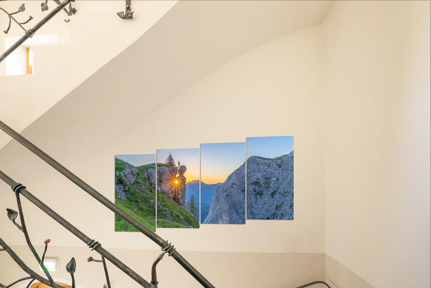 Blick von der Wettersteinnordseite in den Sonnenaufgang hinter Soierngebirge - Kriner Stubn Treppenaufgang1-Split Aquila 2:1 - mehr Infos bei www.Kriner-Weiermann.de