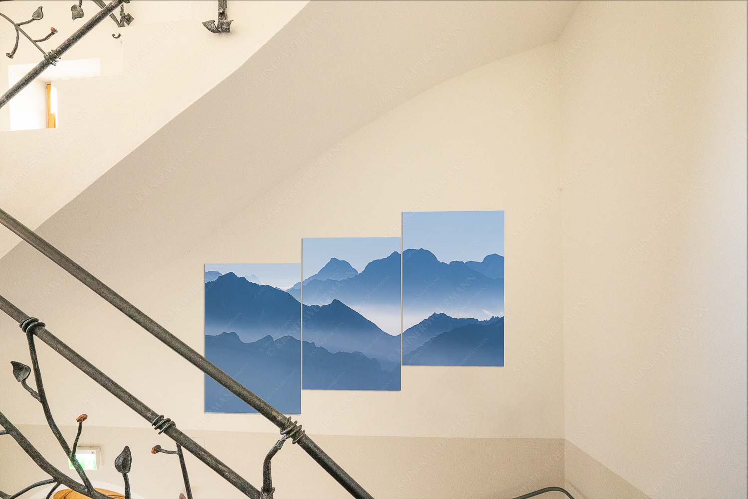 Blick über Soierngebirge und Karwendel bis zum Großglockner - Kriner Stubn Treppenaufgang1-Split Morgenschnitt 3:2 - mehr Infos bei www.Kriner-Weiermann.de