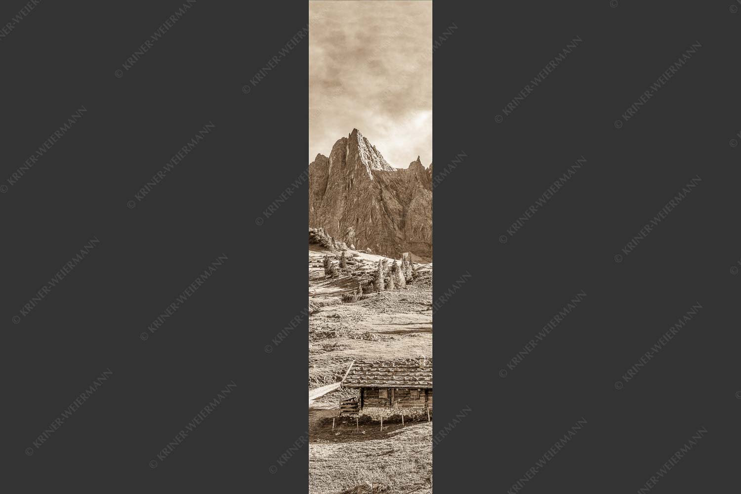Blick über die Ladizalm zur Lalidererspitze im Karwendelgebirge - Malerisches Karwendel 1:4 sepia -- Ladizalm im Karwendel - mehr Infos bei www.Kriner-Weiermann.de