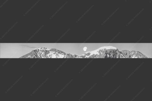Monduntergang an der Hohen Munde in den Mieminger Bergen - Mond und Munde 10:1 sw -- Hohe Munde Vollmond - mehr Infos bei www.Kriner-Weiermann.de