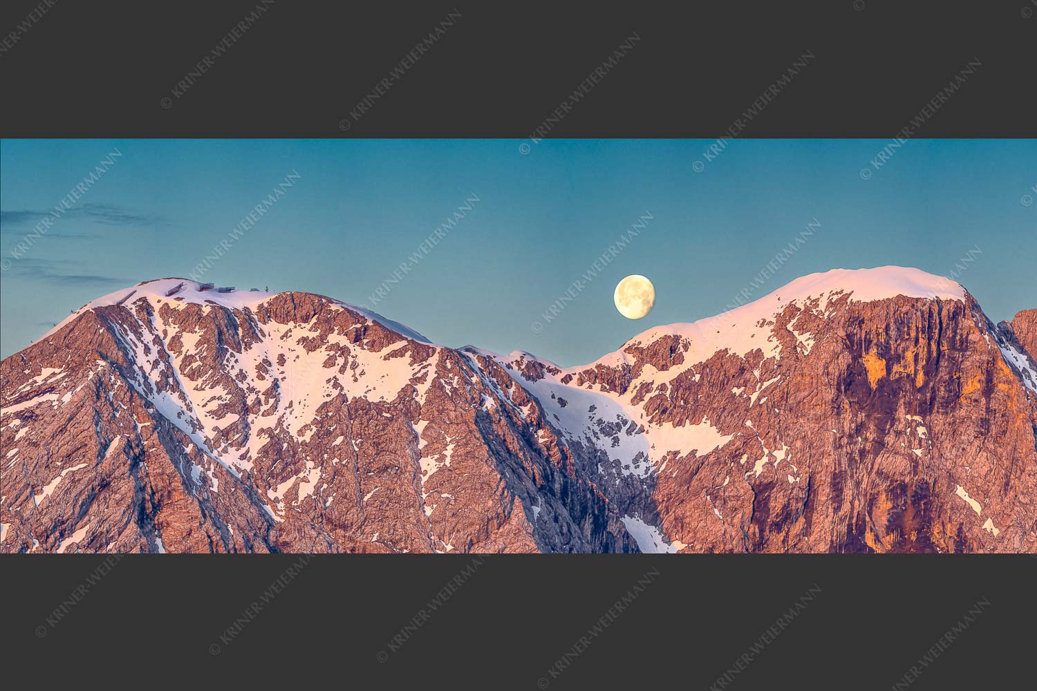 Monduntergang an der Hohen Munde in den Mieminger Bergen - Mond und Munde 2,5:1 -- Hohe Munde Vollmond - mehr Infos bei www.Kriner-Weiermann.de