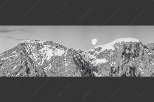 Monduntergang an der Hohen Munde in den Mieminger Bergen - Mond und Munde 3:1 sw -- Hohe Munde Vollmond - mehr Infos bei www.Kriner-Weiermann.de