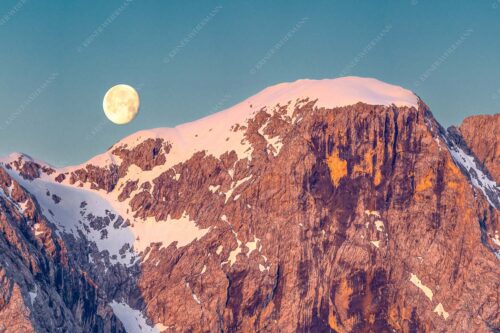 Monduntergang an der Hohen Munde in den Mieminger Bergen - Mond und Munde 3:2  -- Hohe Munde Vollmond - mehr Infos bei www.Kriner-Weiermann.de