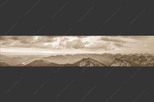 Blick in den Sonnenaufgang vom Schafreiter im Karwendelgebirge - Toller Morgen 5:1 sepia -- Schafreiter Sonnenaufgang - mehr Infos bei www.Kriner-Weiermann.de