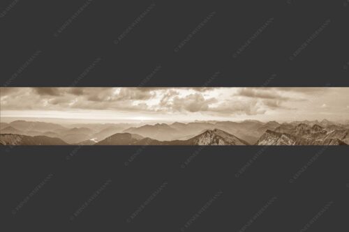 Blick in den Sonnenaufgang vom Schafreiter im Karwendelgebirge - Toller Morgen 6:1 sepia -- Schafreiter Sonnenaufgang - mehr Infos bei www.Kriner-Weiermann.de