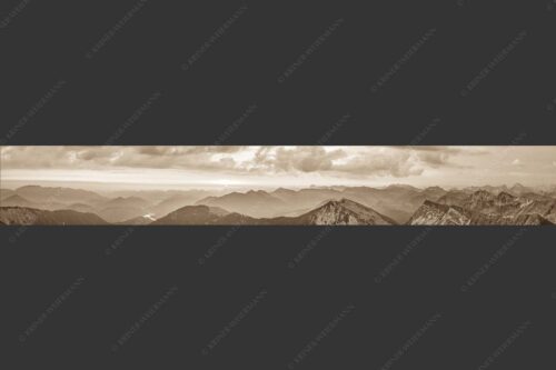 Blick in den Sonnenaufgang vom Schafreiter im Karwendelgebirge - Toller Morgen 7:1 sepia -- Schafreiter Sonnenaufgang - mehr Infos bei www.Kriner-Weiermann.de