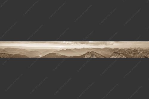 Blick in den Sonnenaufgang vom Schafreiter im Karwendelgebirge - Toller Morgen 9:1 sepia -- Schafreiter Sonnenaufgang - mehr Infos bei www.Kriner-Weiermann.de