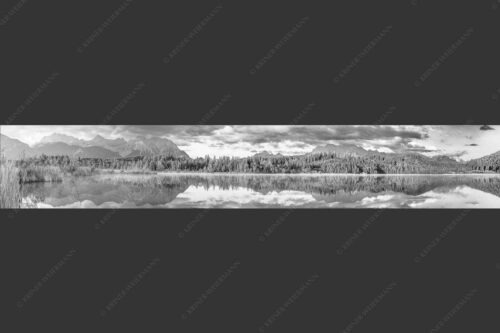 Sonnenaufgang am Barmsee mit Blick zum Karwendel- und Wettersteingebirge - Utopia IV 6:1 sw -- Barmsee Karwendel und Wetterstein - mehr Infos bei www.Kriner-Weiermann.de