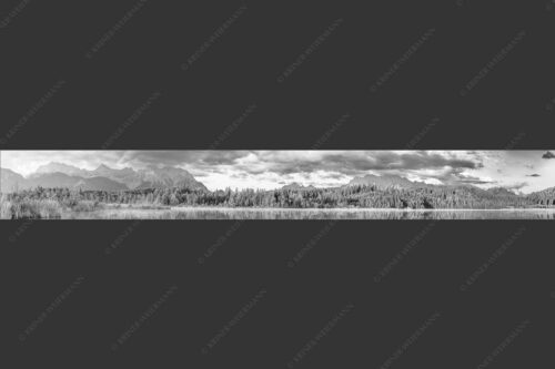 Sonnenaufgang am Barmsee mit Blick zum Karwendel- und Wettersteingebirge - Utopia IV 8:1 sw -- Barmsee Karwendel und Wetterstein - mehr Infos bei www.Kriner-Weiermann.de