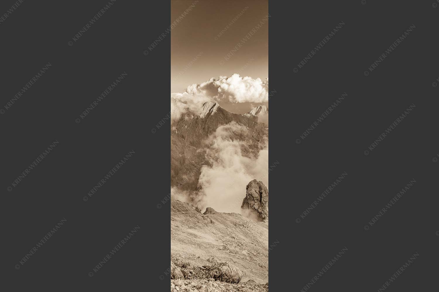Blick vom Jubiläumsgrat zum Hochwanner im Wettersteingebirge - Wanner 1:3 sepia -- Hochwanner im Wetterstein - mehr Infos bei www.Kriner-Weiermann.de