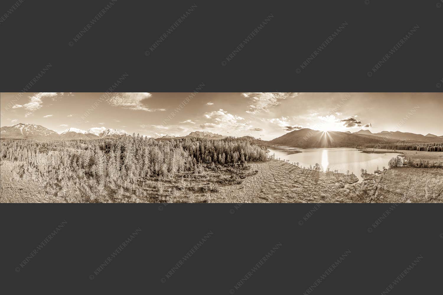 Blick über den Barmsee zum Sonnenuntergang am Estergebirge - Wunderbare Landschaften 4:1 sepia -- Barmsee - mehr Infos bei www.Kriner-Weiermann.de