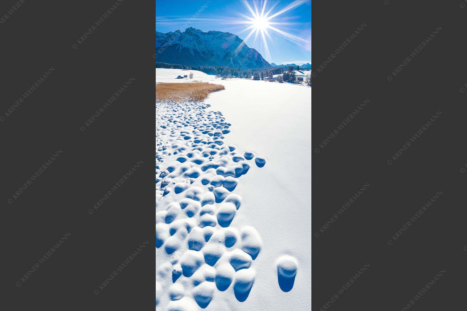 Blick über den Schmalensee zum Karwendelgebirge - Zuckerguss 1:2  -- Winter und Schnee am Schmalensee mit Karwendel - mehr Infos bei www.Kriner-Weiermann.de
