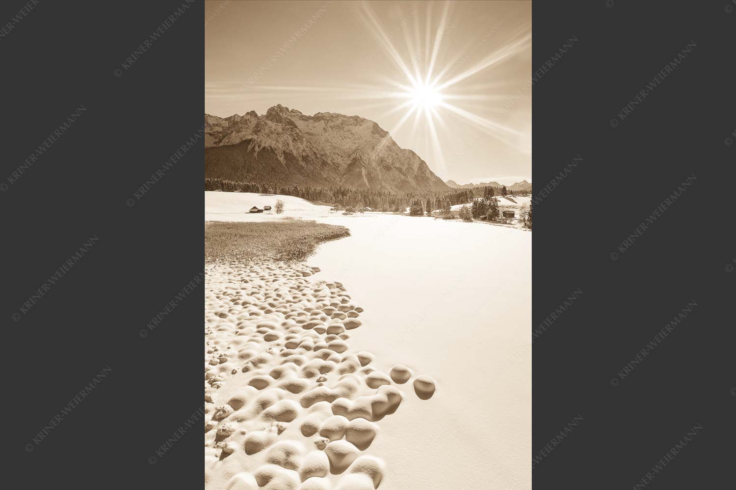 Blick über den Schmalensee zum Karwendelgebirge - Zuckerguss 2:3 sepia -- Winter und Schnee am Schmalensee mit Karwendel - mehr Infos bei www.Kriner-Weiermann.de