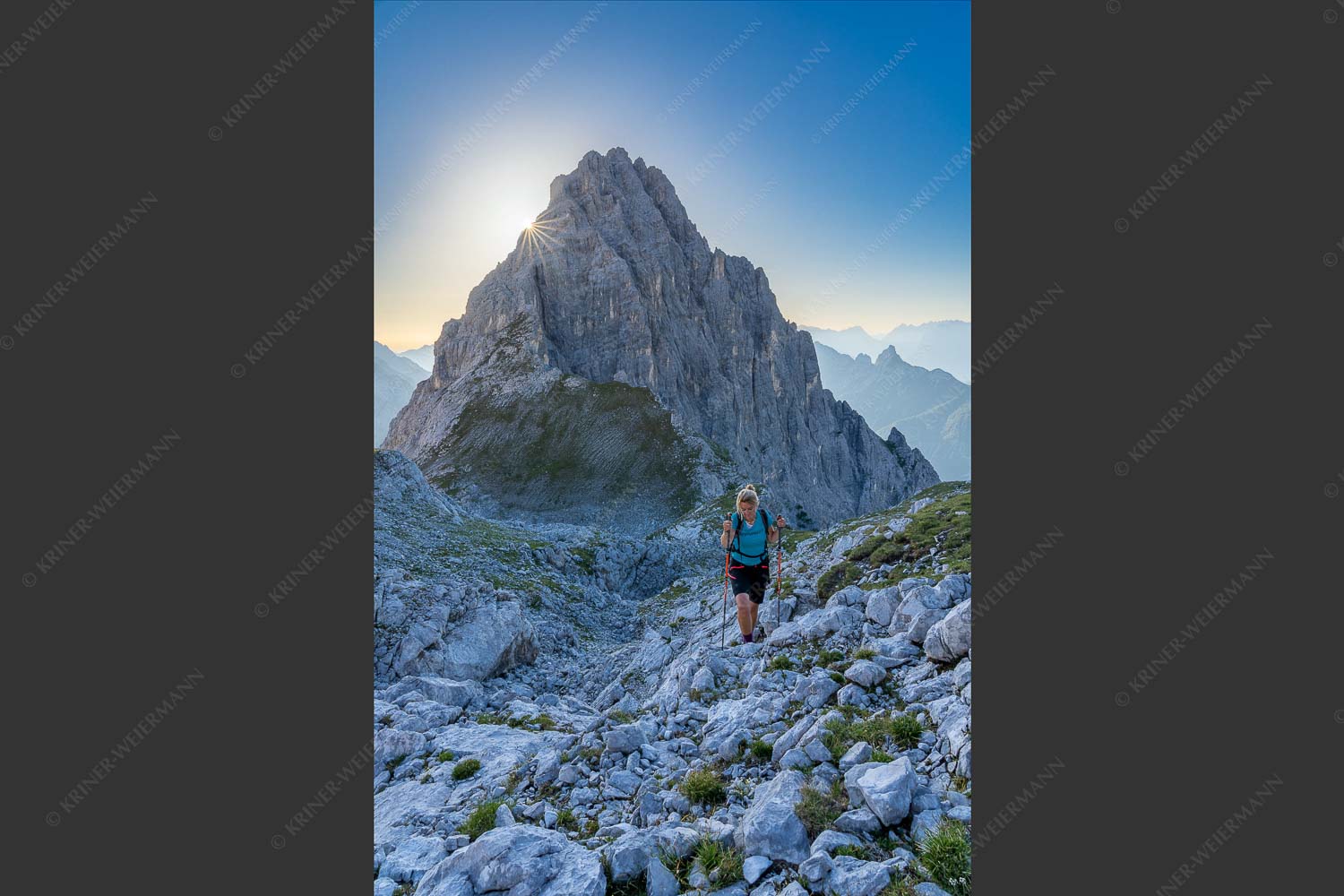 Söllerpass mit Öfelekopf im Hintergrund - Besonnen 2:3  -- Wanderung zum Söllerpass - mehr Infos bei www.Kriner-Weiermann.de