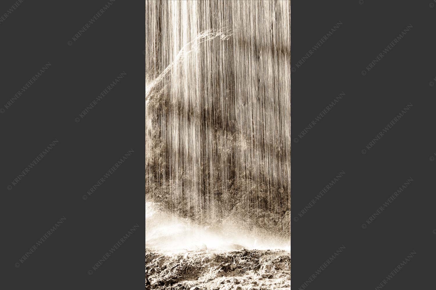 Schleierfälle an der Ammer - Bezaubernder Vorhang 1:2 sepia -- Schleierfälle - mehr Infos bei www.Kriner-Weiermann.de