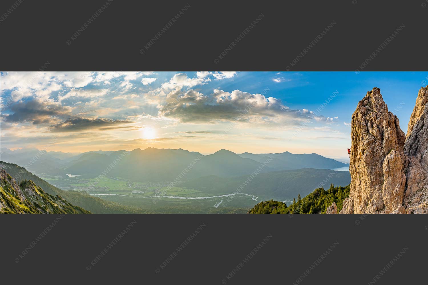 Klettern im Soiern mit Walchensee im Hintergrund - Bliasch II 3:1  -- Klettern im Karwendel - mehr Infos bei www.Kriner-Weiermann.de