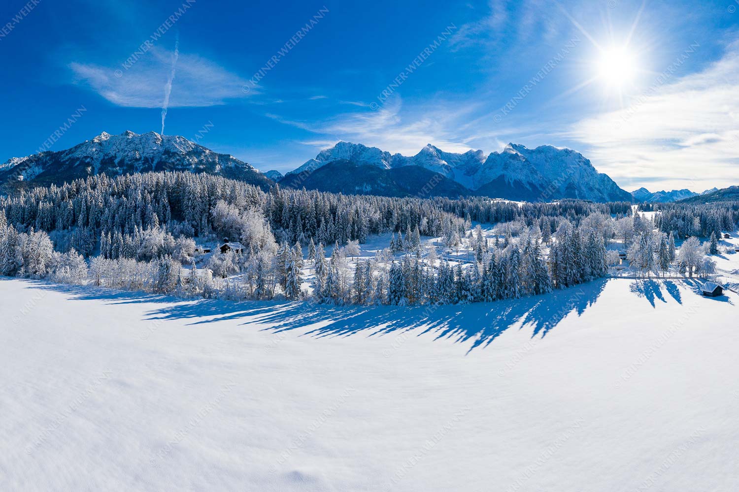 Blick über Camping Tennsee zum Karwendel - Camping Tennsee 3:2  -- Winter - mehr Infos bei www.Kriner-Weiermann.de