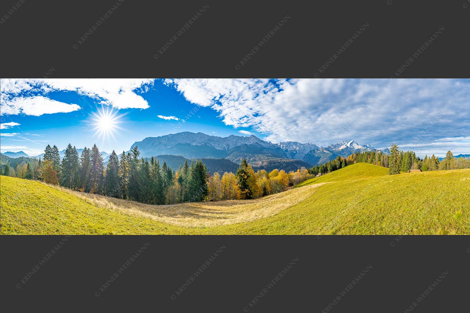 Blick über Eckbauer zum Wettersteingebirge - Eckbauer Wetterstein 3:1  -- Alpspitze - mehr Infos bei www.Kriner-Weiermann.de