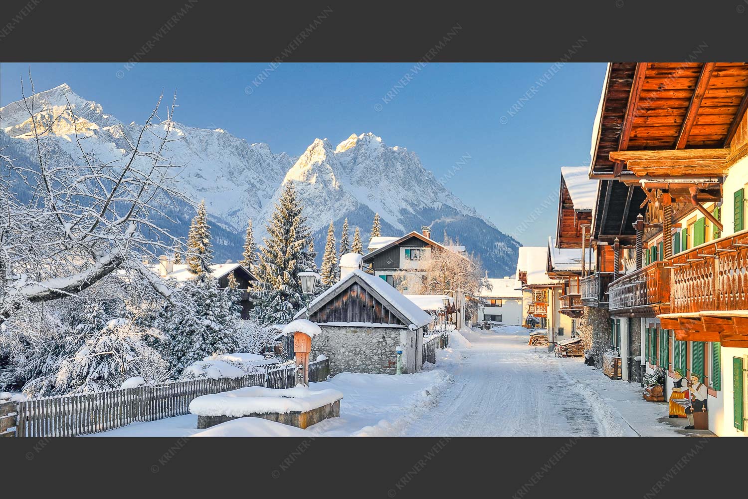 An der Frühlingsstraße in Garmisch mit Blick zum Wettersteingebirge - Frühlingsstraße Winter 2:1  -- Waxenstein - mehr Infos bei www.Kriner-Weiermann.de