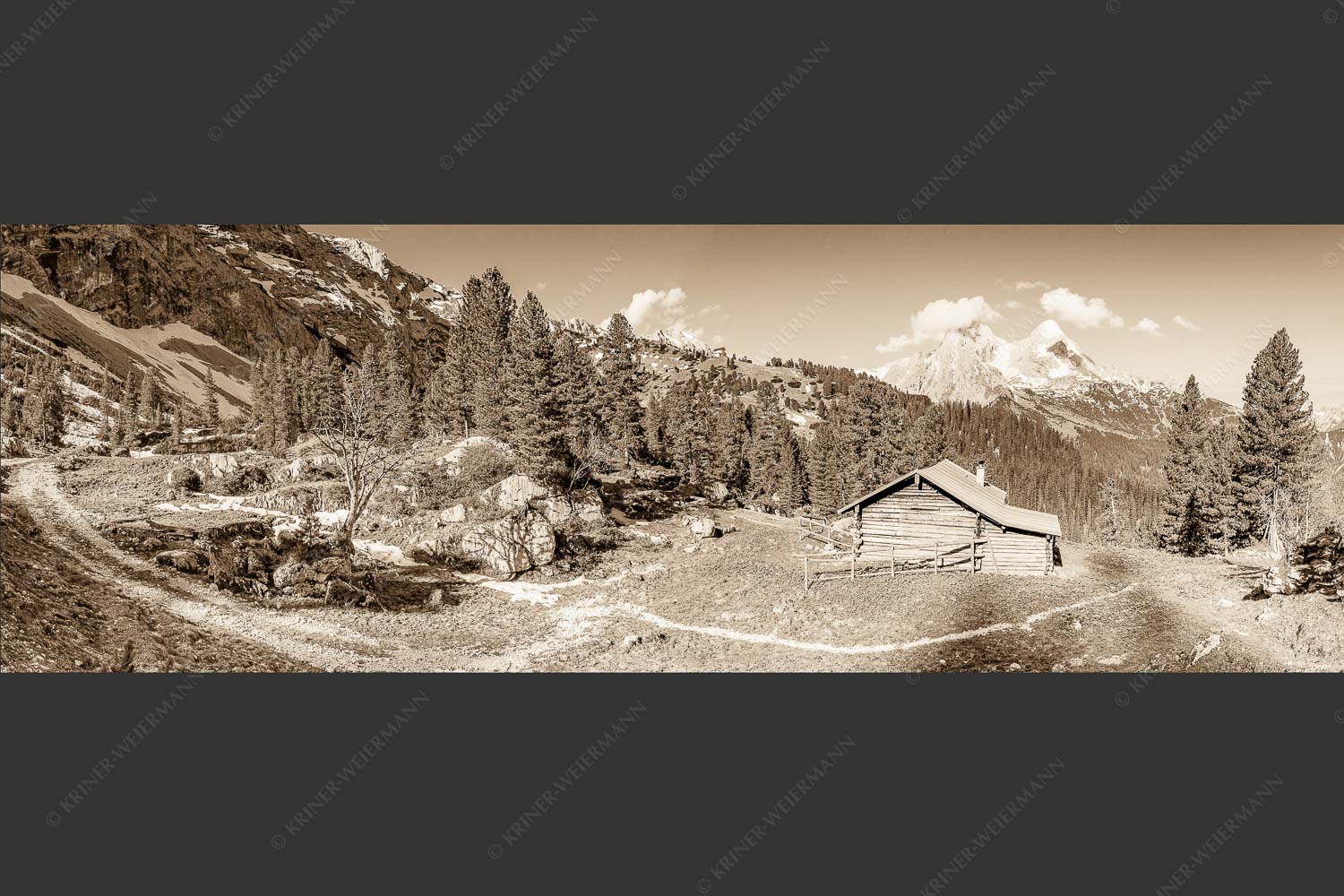 Blick über Berghütte zum Schachensschloß und Alpspitze - Hütte mit königlicher Aussicht 3:1 sepia -- Schachen - mehr Infos bei www.Kriner-Weiermann.de