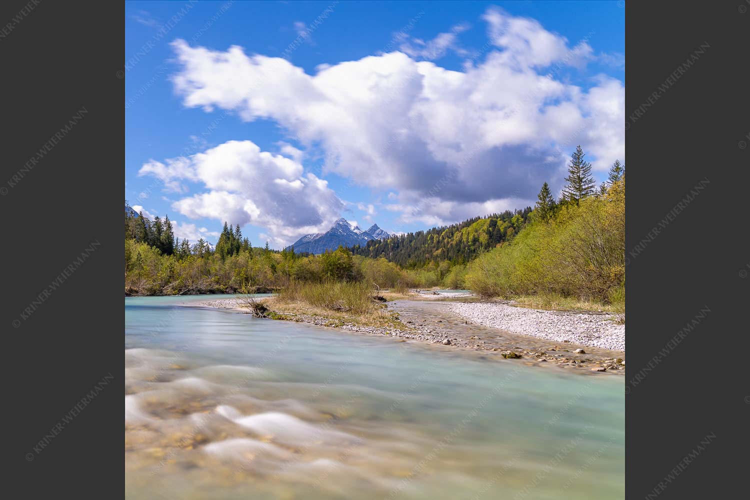 Isar mit Arnspitzen - Isar mit Arnspitzen 1:1  -- Alpenwelt-Karwendel - mehr Infos bei www.Kriner-Weiermann.de