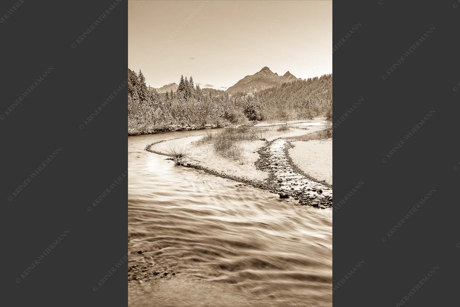 Isar mit Arnspitzen - Isar mit Arnspitzen 2:3 sepia -- Alpenwelt-Karwendel - mehr Infos bei www.Kriner-Weiermann.de