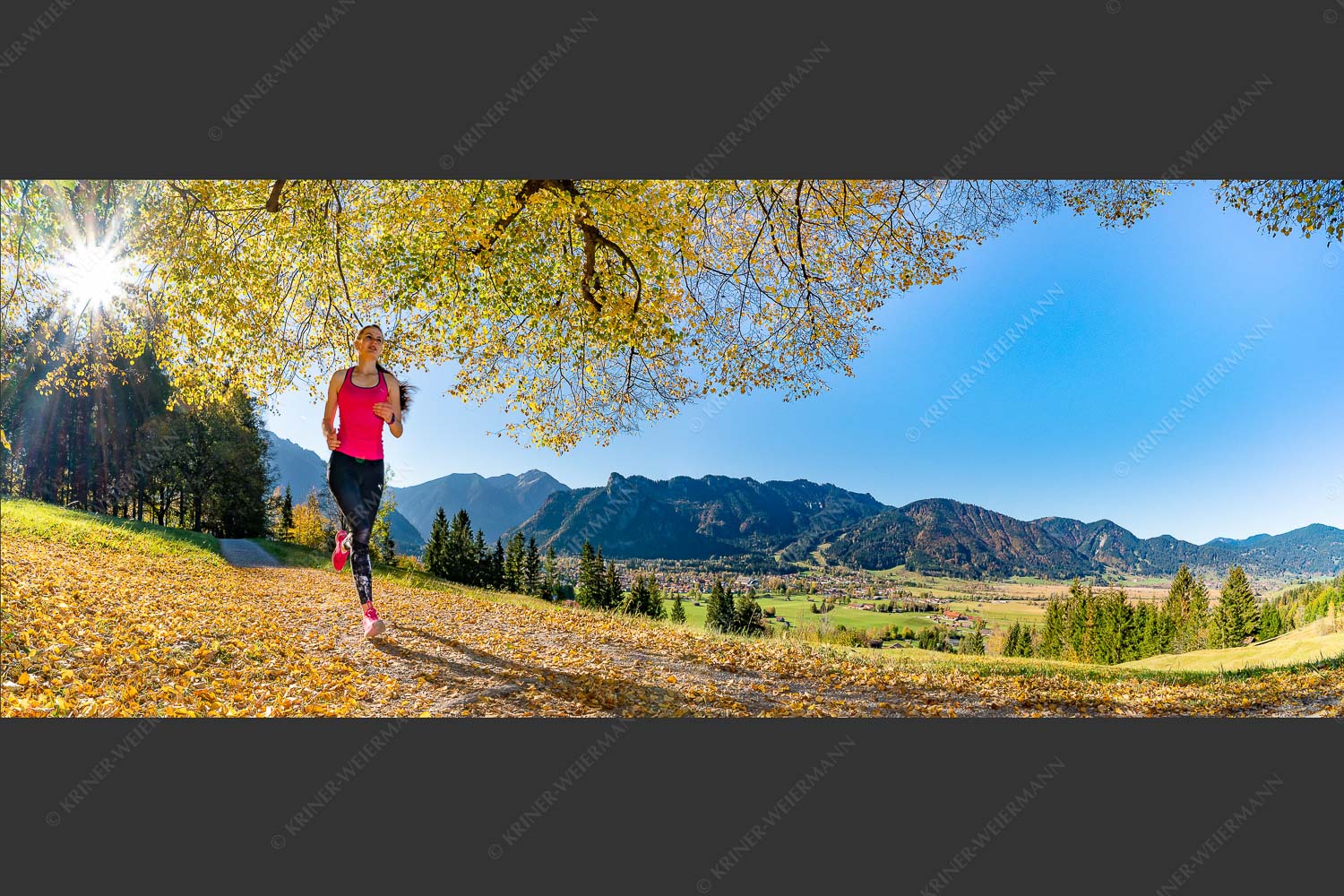 Jogging über Oberammergau - Singletrail 2,5:1  -- Trailrunning Laufen - mehr Infos bei www.Kriner-Weiermann.de