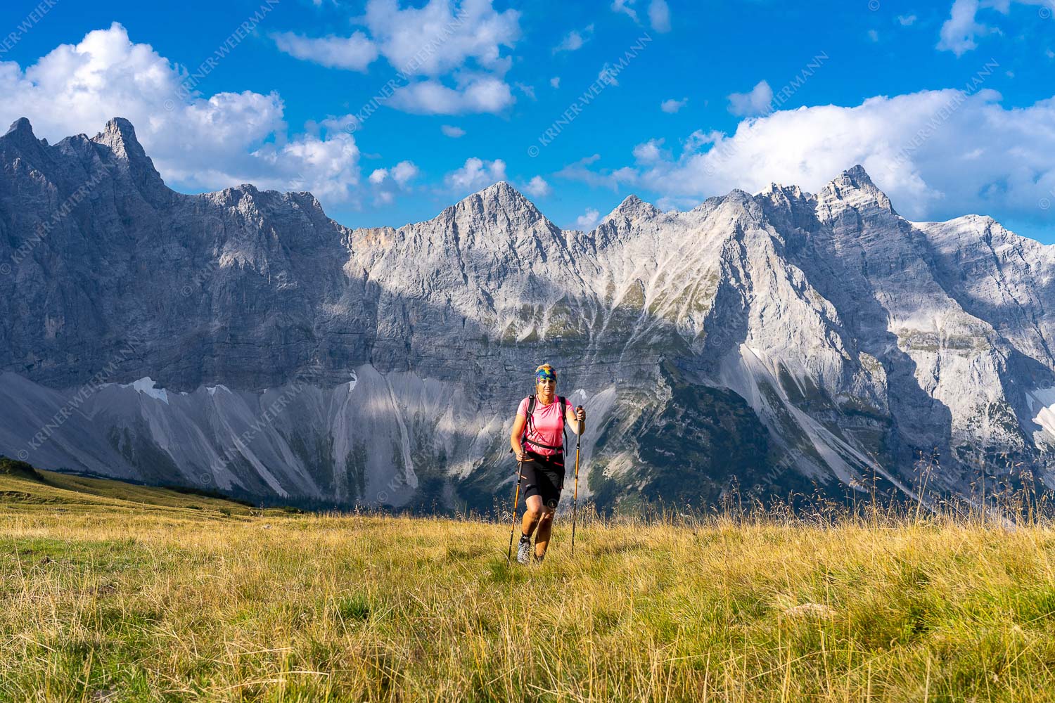 Beeindruckende Wanderung zum Steinfalk im Karwendel - Steinfalk Wanderung III 3:2  -- Bergwandern im Karwendel - mehr Infos bei www.Kriner-Weiermann.de