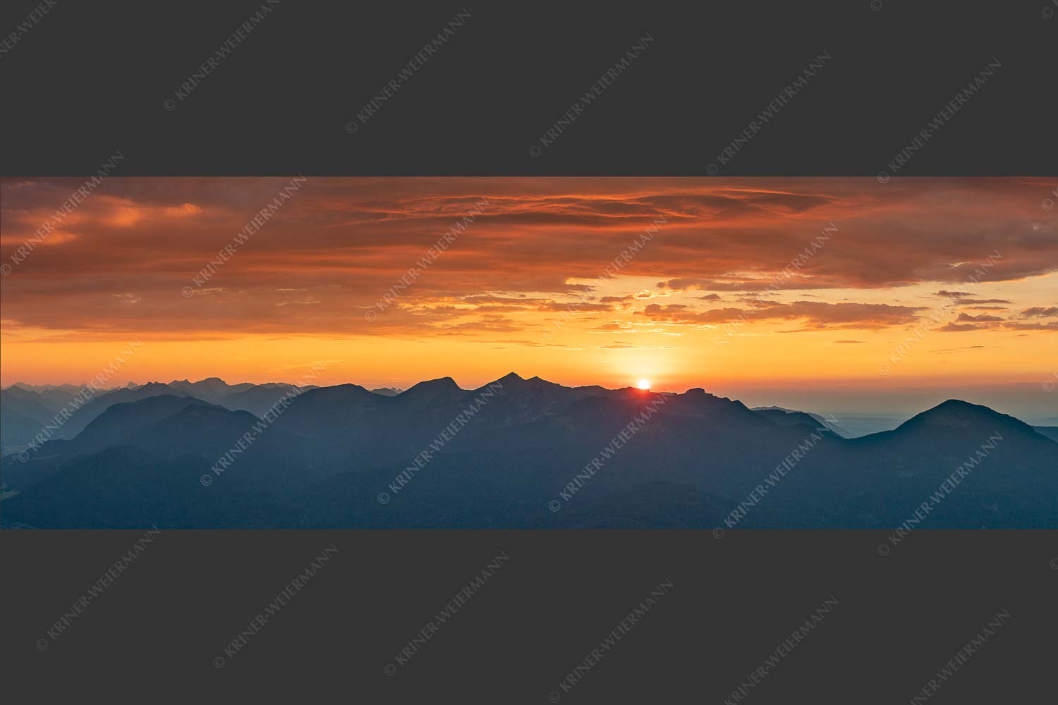 Sonnenuntergang am Estergebirge - Stimmung übern Esterberg 3:1  -- Sonnenuntergang - mehr Infos bei www.Kriner-Weiermann.de