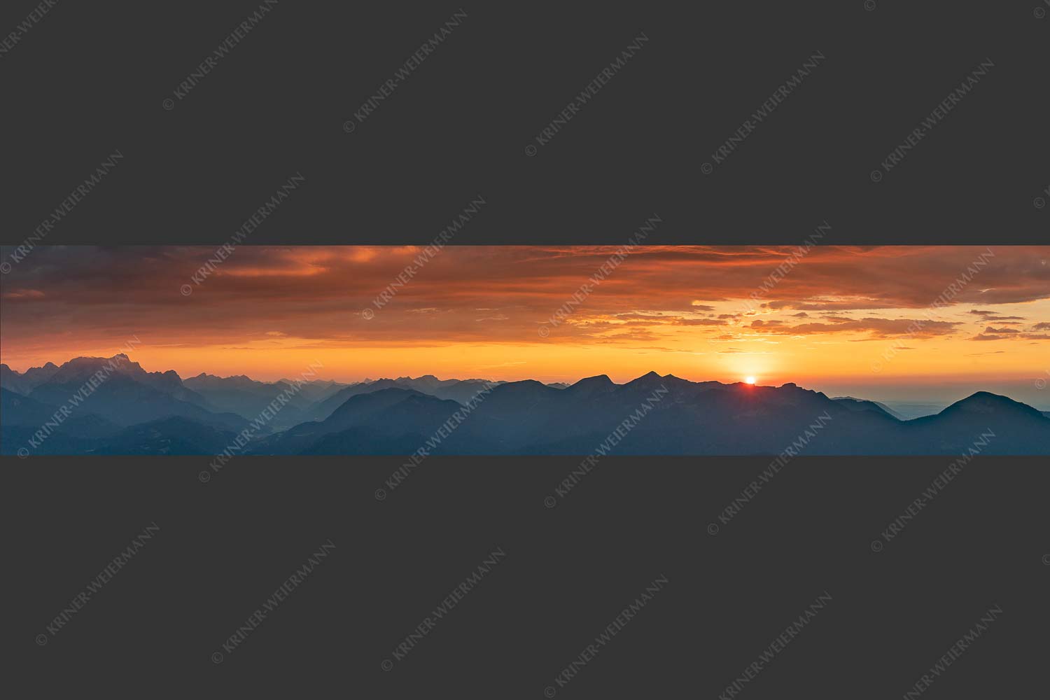 Sonnenuntergang am Estergebirge - Stimmung übern Esterberg 5:1  -- Sonnenuntergang - mehr Infos bei www.Kriner-Weiermann.de