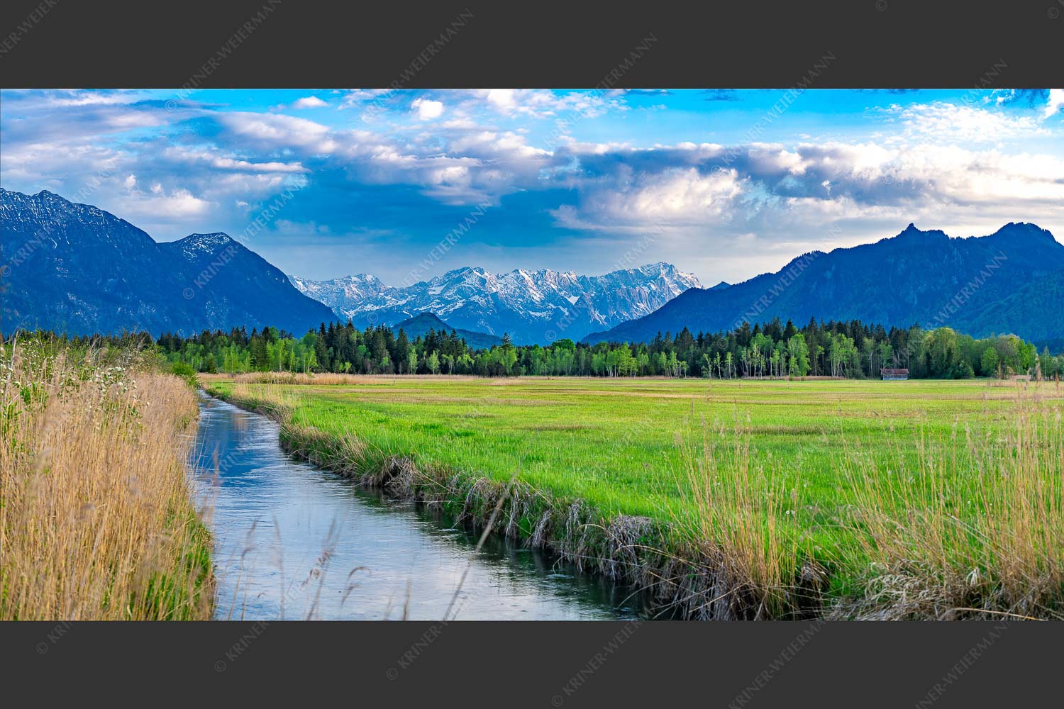 Blick über Weidmoos und Murnauer Moos zum Wettersteingebirge - Übern Heumoosberg 2:1  -- Weidmoos Murnauer Moos - mehr Infos bei www.Kriner-Weiermann.de