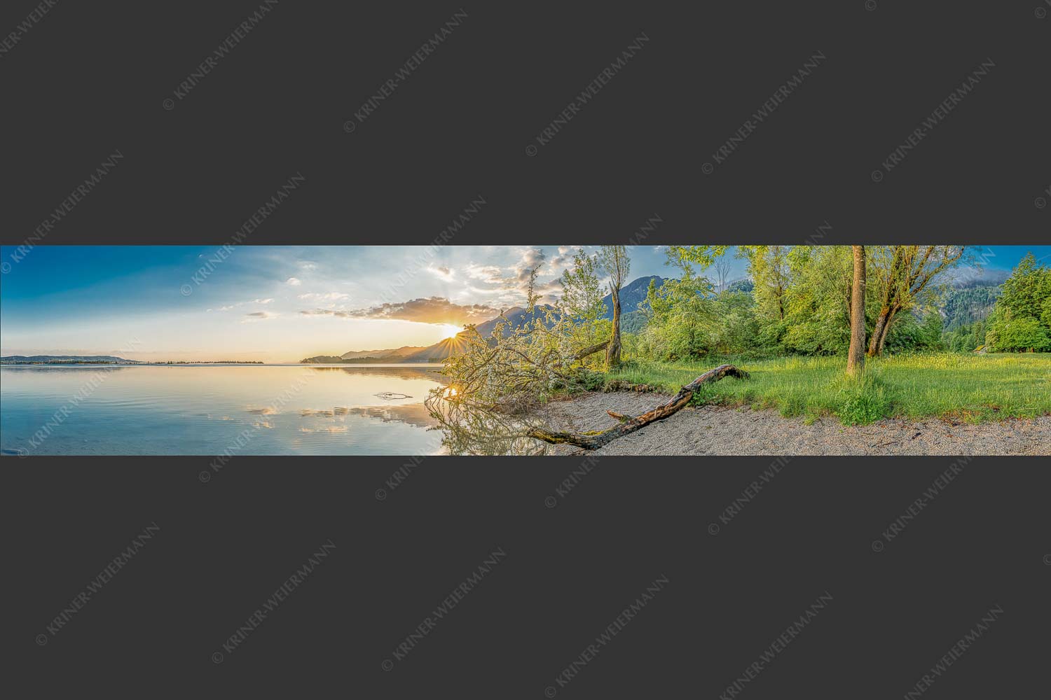 Der Kochelsee bietet viele idyllische Ecken zum innehalten - Verspielt 5:1  -- Kochelsee mit Jochberg - mehr Infos bei www.Kriner-Weiermann.de