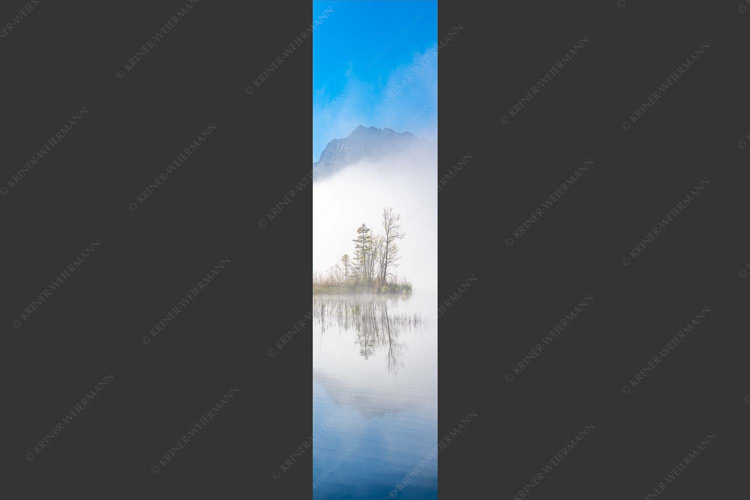 Blick über den Barmsee zum Wörner und Tiefkarspitze im Karwendelgebirge - Zwischen Spiegel und Schleier 1:4  -- Barmsee mit Karwendel - mehr Infos bei www.Kriner-Weiermann.de