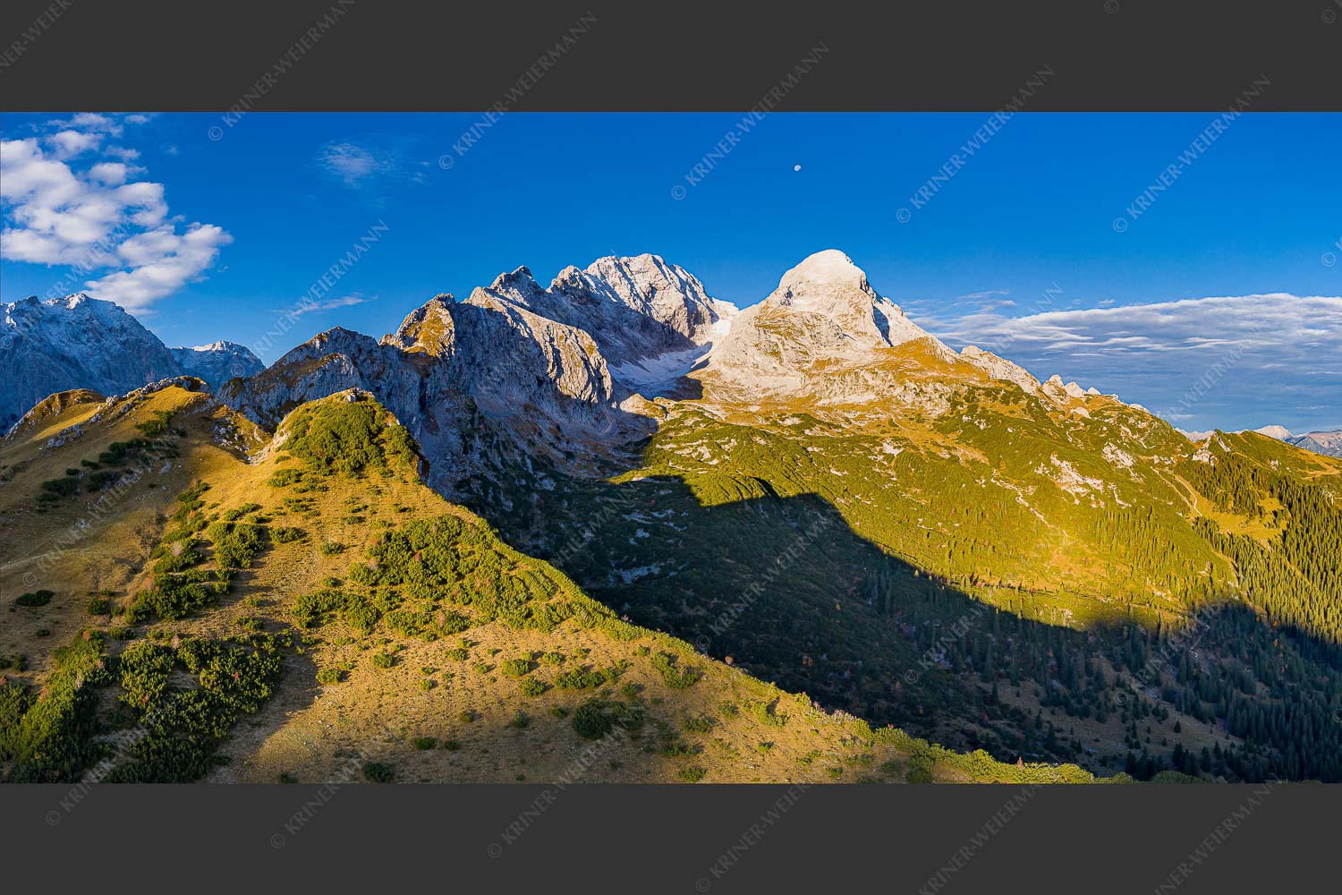 Erstes Licht an der Alpspitze im Wettersteingebirge - Stuiben- und  Alpspitz 2:1  -- Stuibenkopf - mehr Infos bei www.Kriner-Weiermann.de