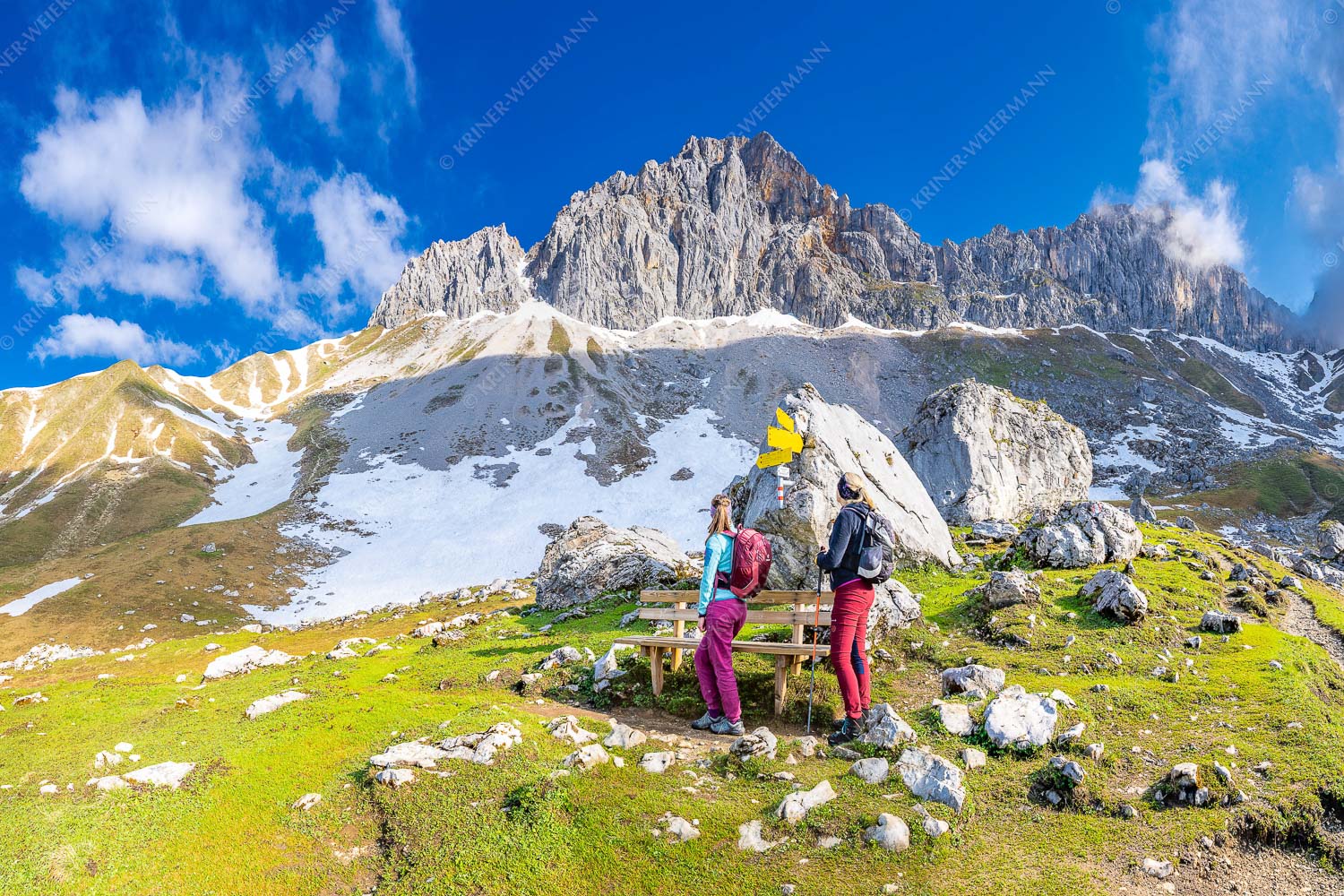 Blick zur Scharnitzspitze im Wettersteingebirge - Wanderung zum Scharnitzjoch 3:2  -- Wettersteingebirge - mehr Infos bei www.Kriner-Weiermann.de