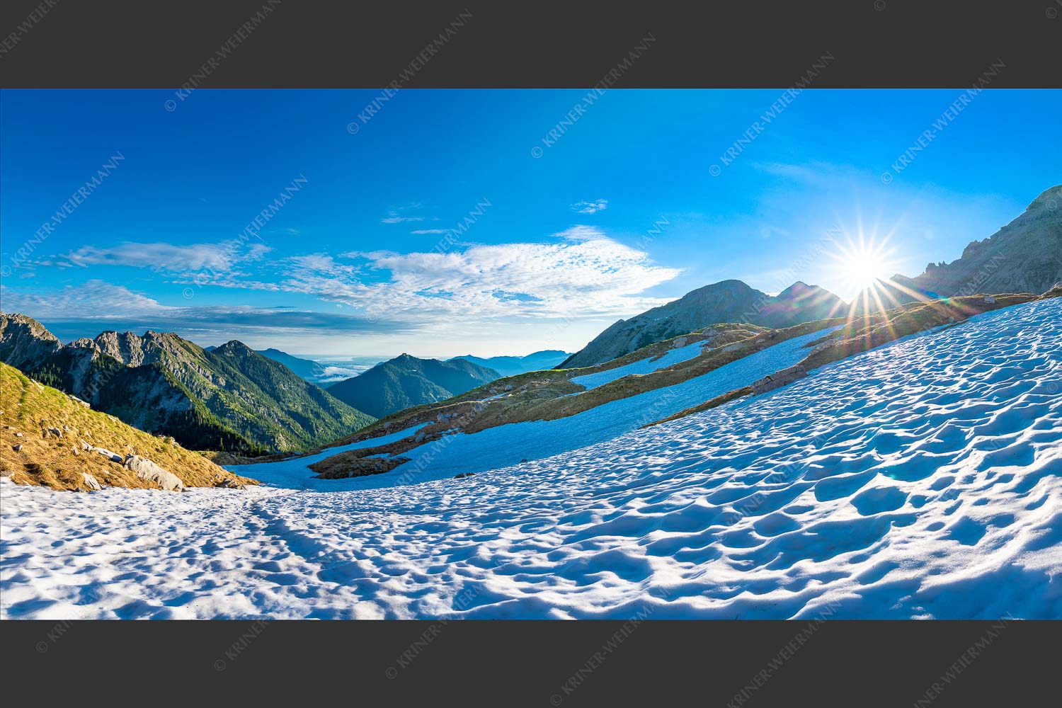 Letzte Schneefelder im Soierngebirge - Weg zur Soiernspitze 2:1  -- Schnee im Soiern - mehr Infos bei www.Kriner-Weiermann.de