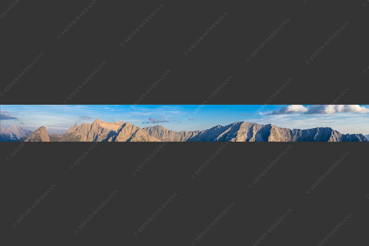 Blick auf Wettersteingrat, Dreitorspitzen und Gehrenspitze - Wetterstein Südgrate 10:1  -- Wettersteingebirge - mehr Infos bei www.Kriner-Weiermann.de