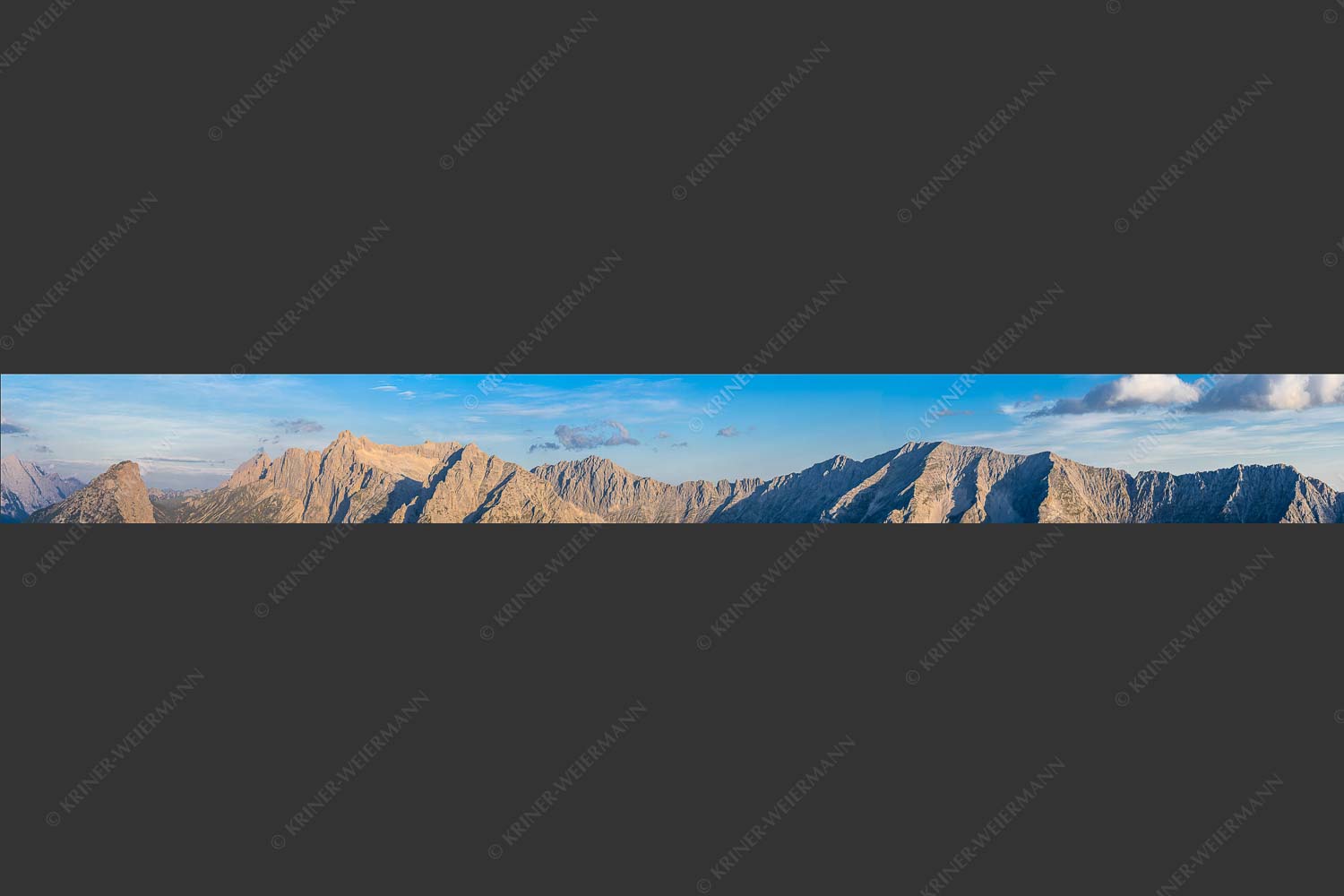 Blick auf Wettersteingrat, Dreitorspitzen und Gehrenspitze - Wetterstein Südgrate 9:1  -- Wettersteingebirge - mehr Infos bei www.Kriner-Weiermann.de