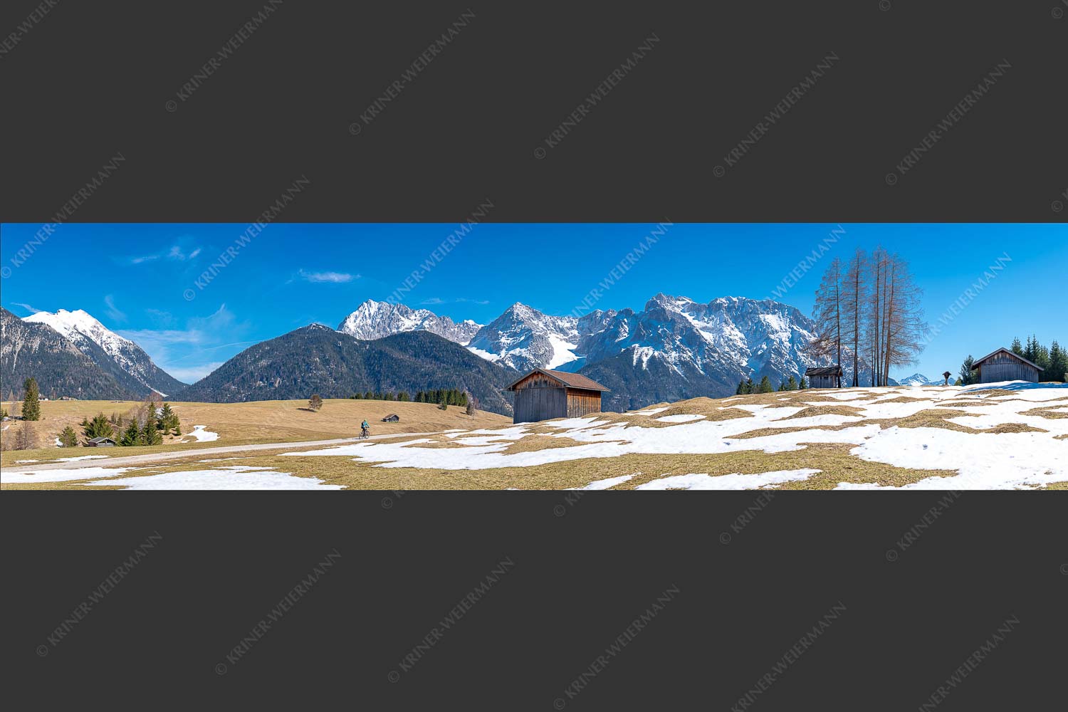 Gemütliche Frühjahrsradtour bei Mittenwald mit Karwendel im Hintergrund - Wieder aufs Bike II 4:1  -- MTB Fahren in der Alpenwelt Karwendel - mehr Infos bei www.Kriner-Weiermann.de