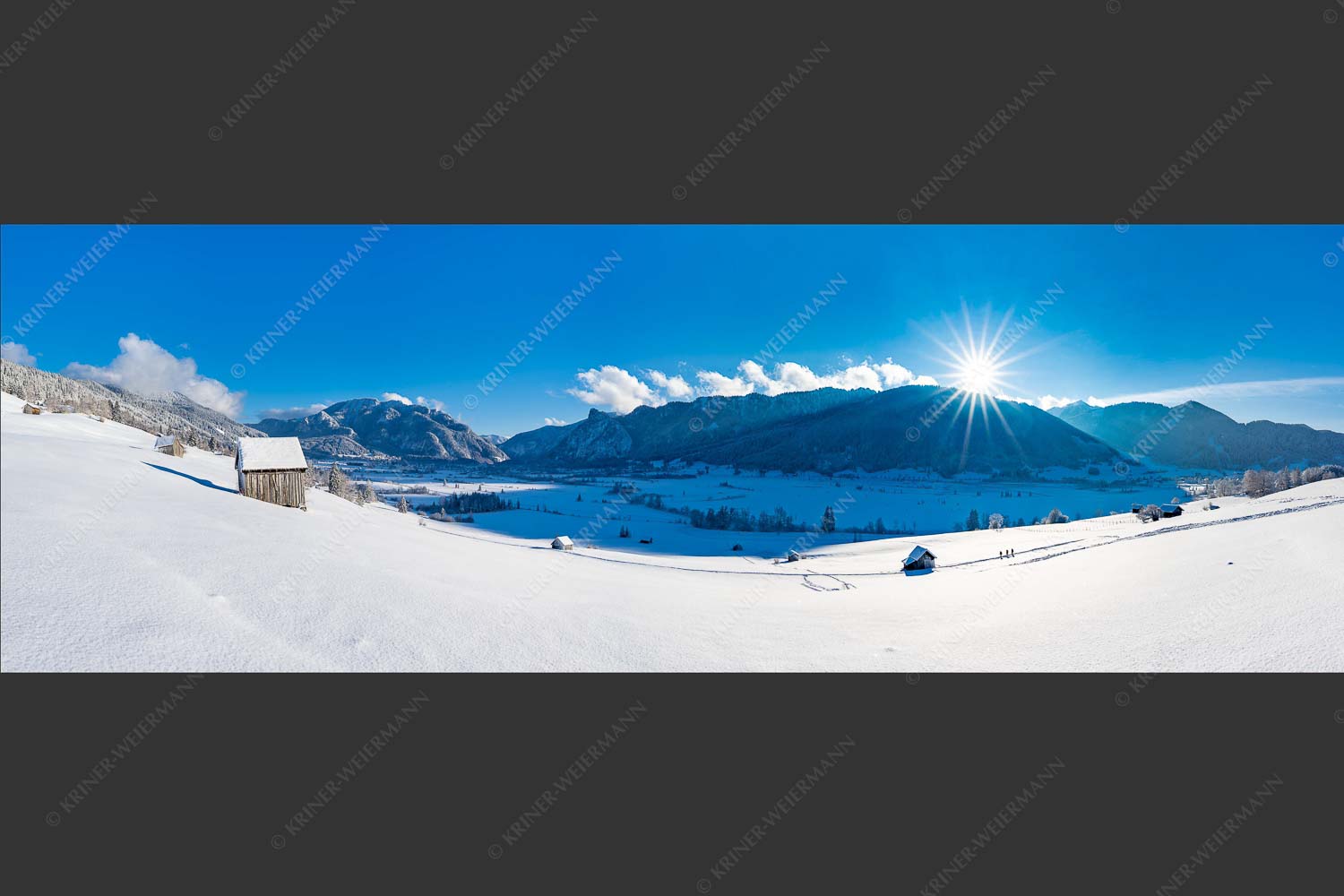 Blick von Unterammgau zum Sonnenuntergang im Ammergebirge - Winter Ammergau 3:1  -- Schnee Unterammergau Oberammergau - mehr Infos bei www.Kriner-Weiermann.de